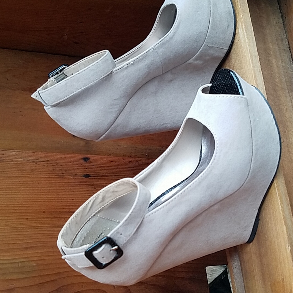 Wedges - Picture 2 of 3